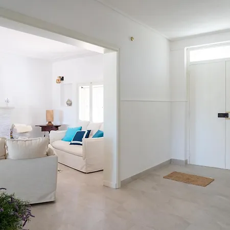 Bianca Con Accesso Diretto Villa