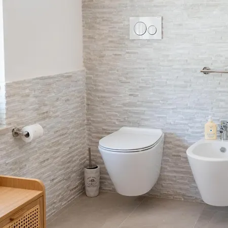 Bianca Con Accesso Diretto Villa *