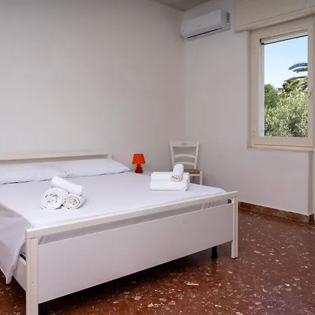 Bianca Con Accesso Diretto Villa Quartu SantʼElena