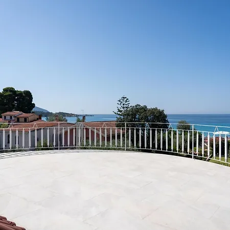 Bianca Con Accesso Diretto Quartu SantʼElena