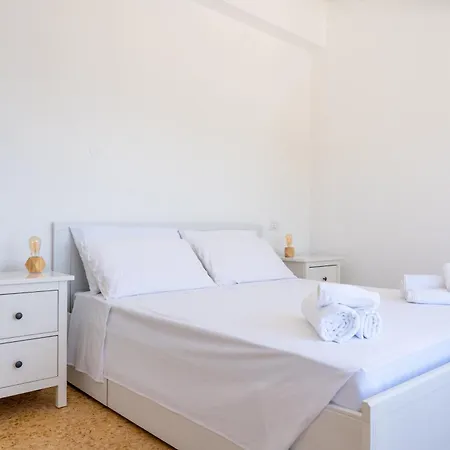 Bianca Con Accesso Diretto * Quartu SantʼElena