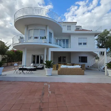 Villa Bianca Con Accesso Diretto *