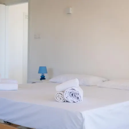 Bianca Con Accesso Diretto Quartu SantʼElena