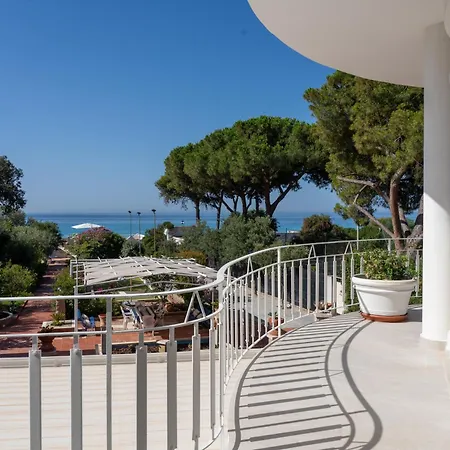 Bianca Con Accesso Diretto Quartu SantʼElena