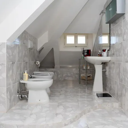 Bianca Con Accesso Diretto *